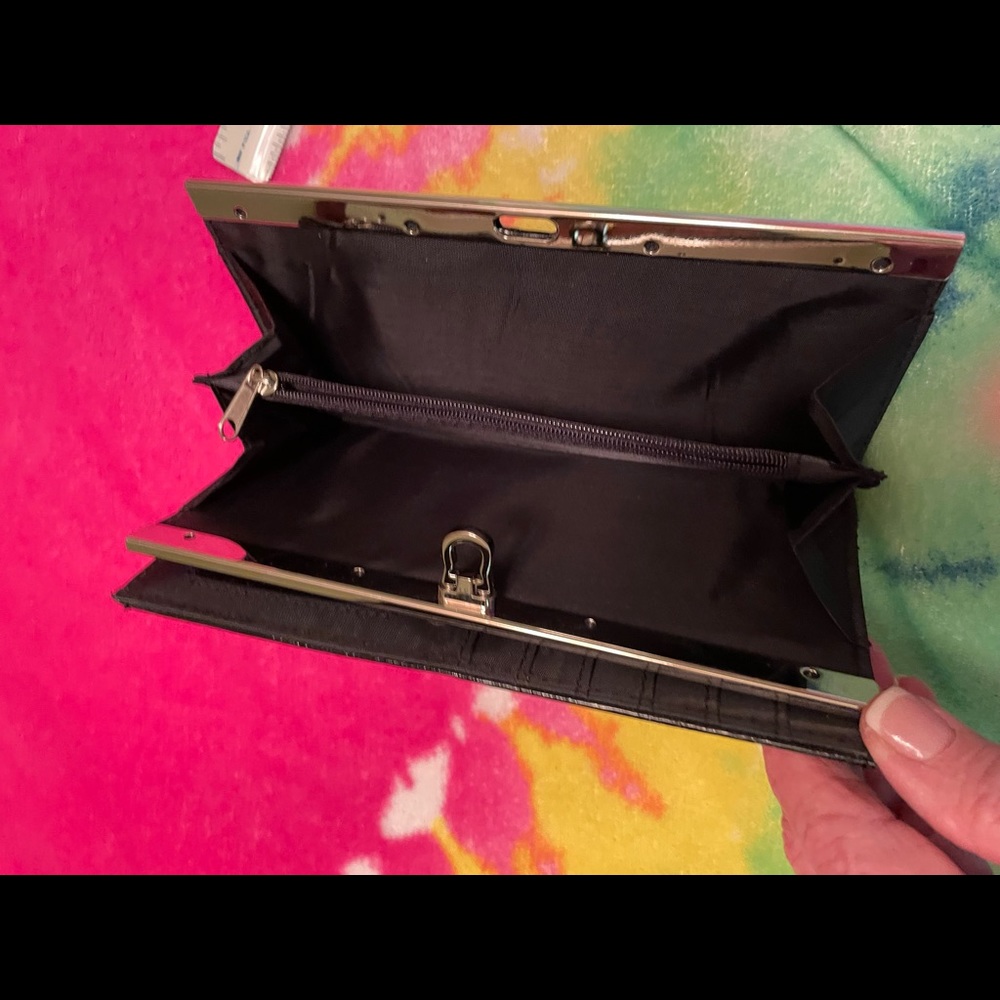 Wallet - Picture 3 of 4